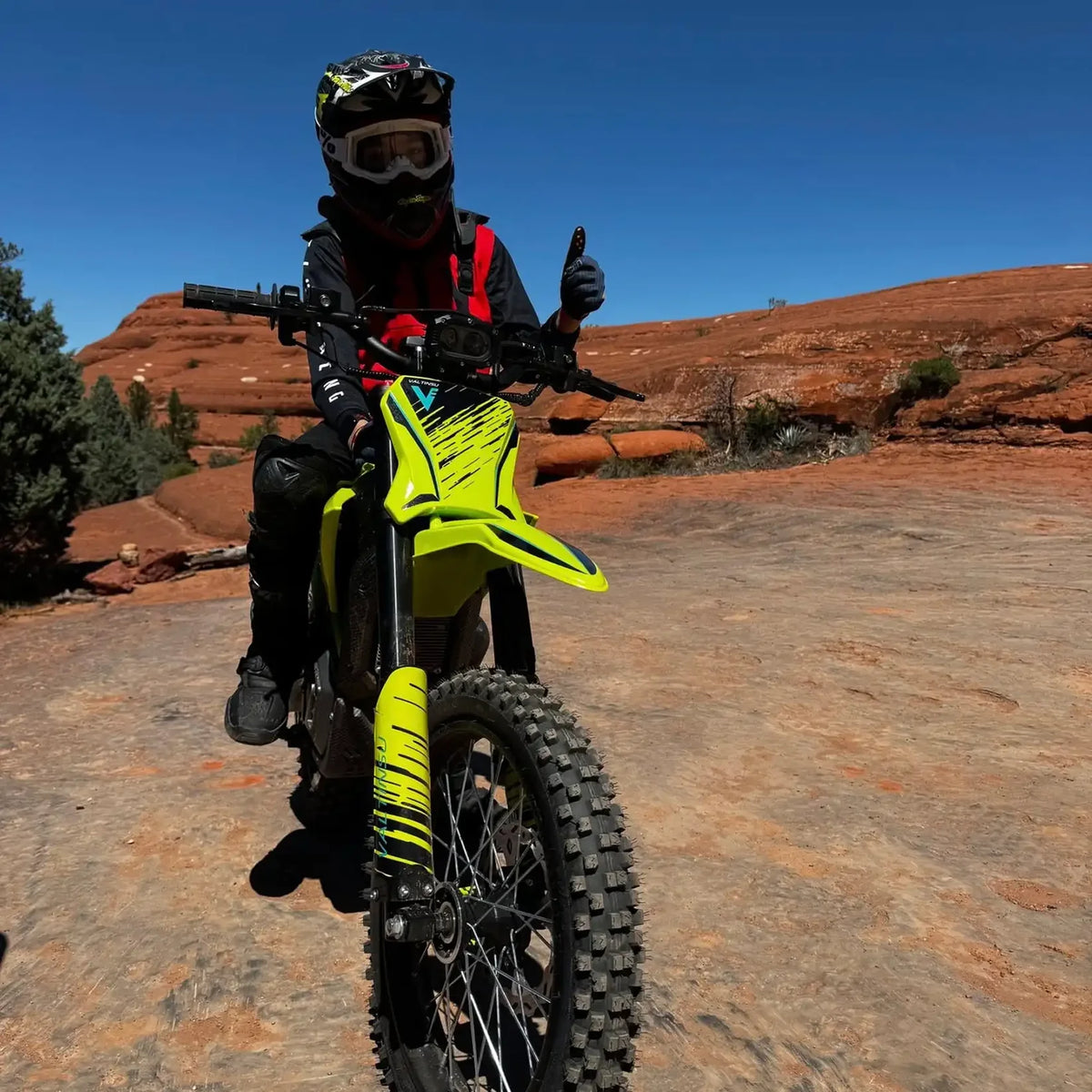 Valtinsu EM-5 Pro | Electric Dirt Bike | 5600W | 84km/h | 95km Range | Adults 18+
